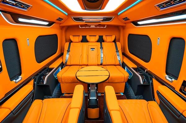 2026款黑色现车多少钱尊龙凯时网站丰田海狮9座(图4) 2026款黑色现车多少钱尊龙凯时网站丰田海狮9座(图4)